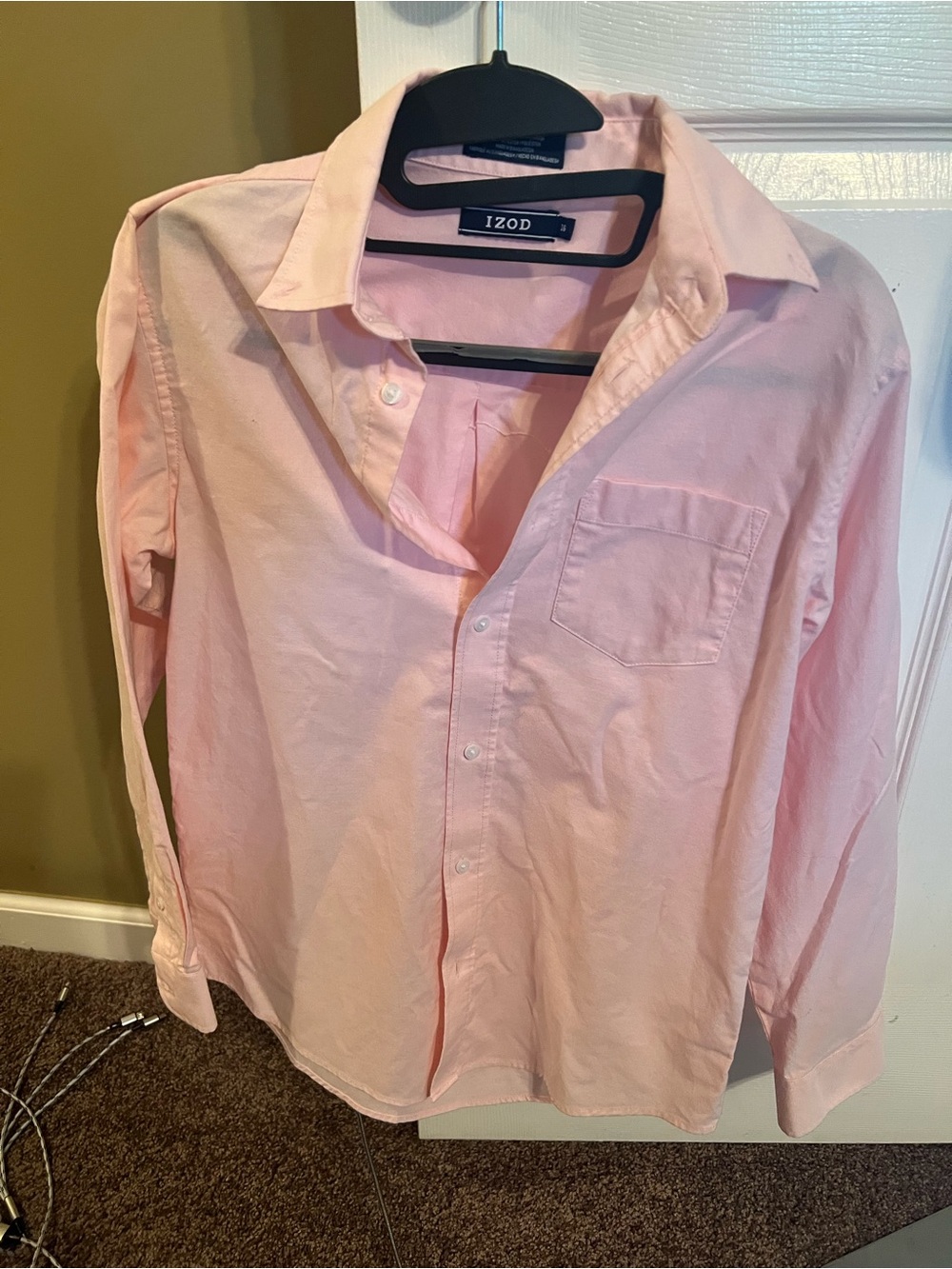 Izod Men’s Pink Long-Sleeve Button-Down Shirt